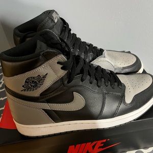 Jordan Retro 1 Shadow size 10.5